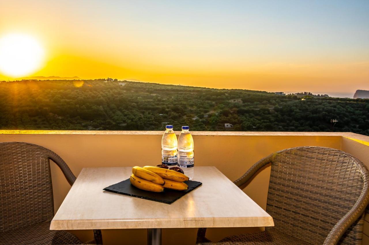 Orestis Hotel Sea View Apartments Сталос Экстерьер фото