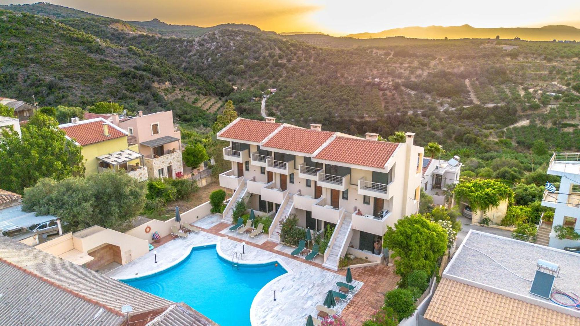 Orestis Hotel Sea View Apartments Сталос Экстерьер фото
