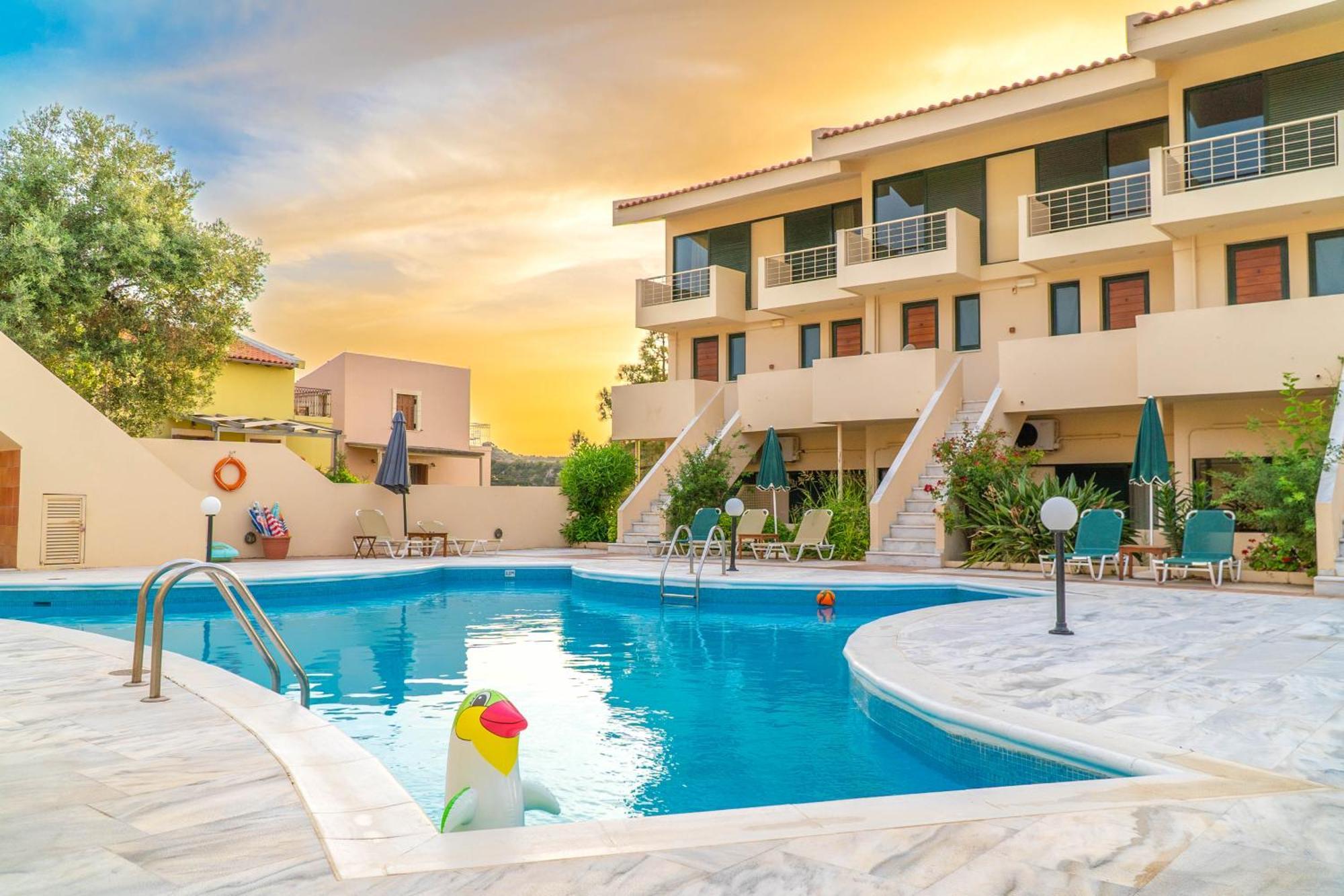 Orestis Hotel Sea View Apartments Сталос Экстерьер фото